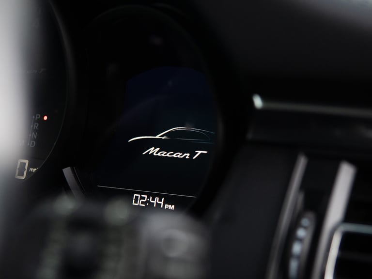 2022 Porsche Macan 2.0T T SUV 5dr Petrol PDK 4WD Euro 6 (s/s) (265 ps) Petrol