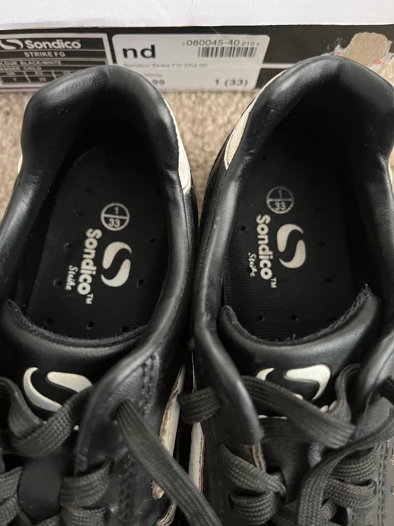 Sondico kids rugby/ football boots size 1