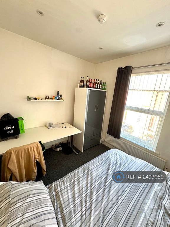 5 bedroom house in Patterdale Road, Liverpool, L15 (5 bed) (#2493059)