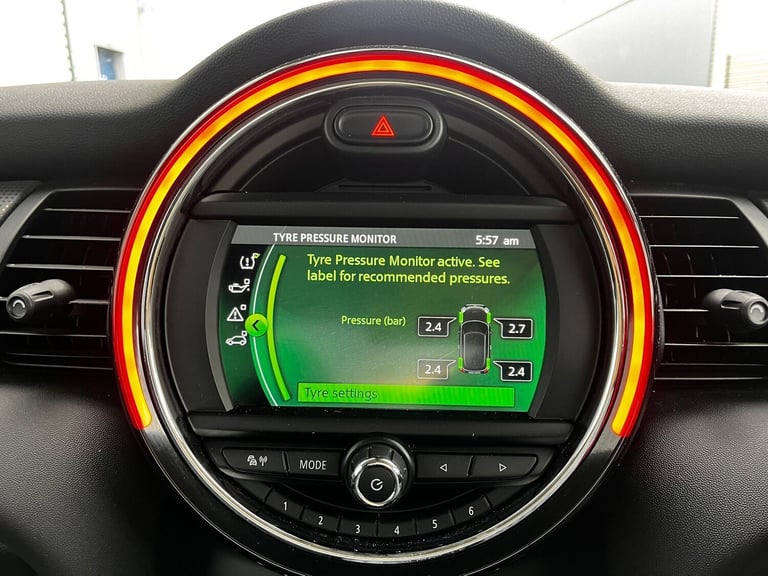 2018 MINI Hatch 1.5 Cooper D Euro 6 (s/s) 3dr HATCHBACK Diesel Manual