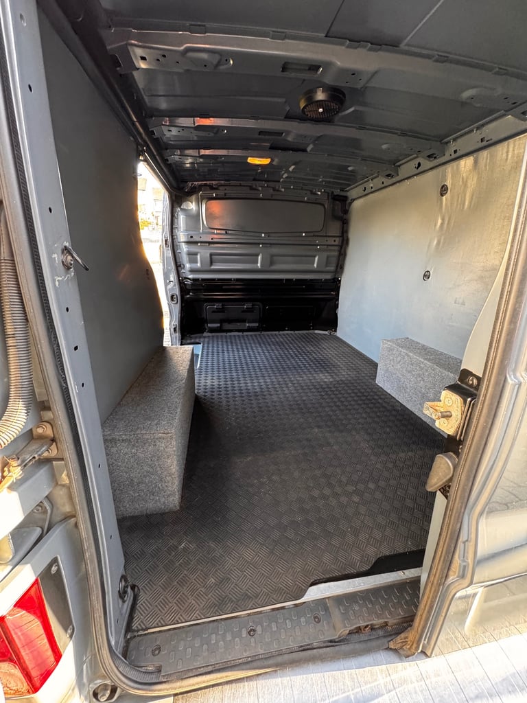 Renault, TRAFIC, Black Edition Panel Van, 2021, Manual, 1997 (cc)