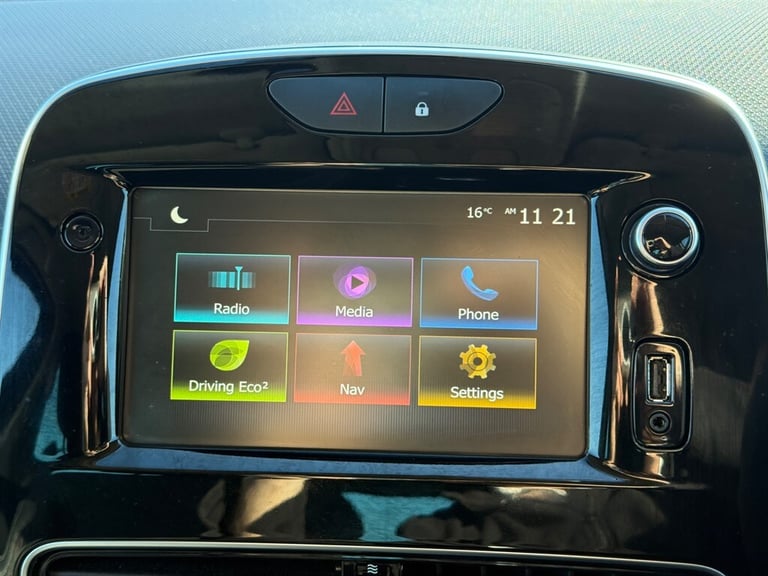 2019 Renault Clio 0.9 TCe Iconic Hatchback 5dr Petrol Manual Euro 6 (s/s) (75 ps) Hatchback Petro...