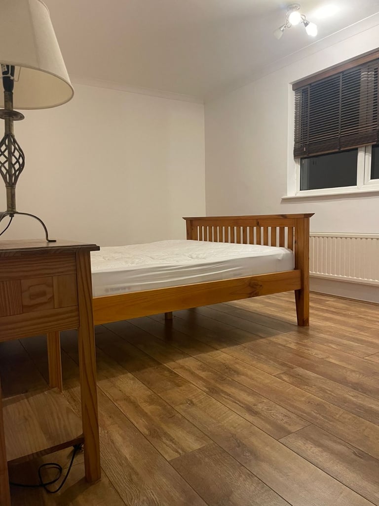 Stunning 3 bedroom hoouse for rent located in Enfield EN8! FIRST TO VIEW WILL TAKE