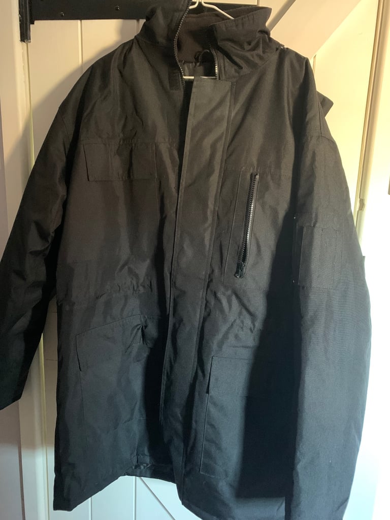 New/unworn Dickies Men’s Utility Coat PVC Coating Hooded Quilted Lining Size L see measurements