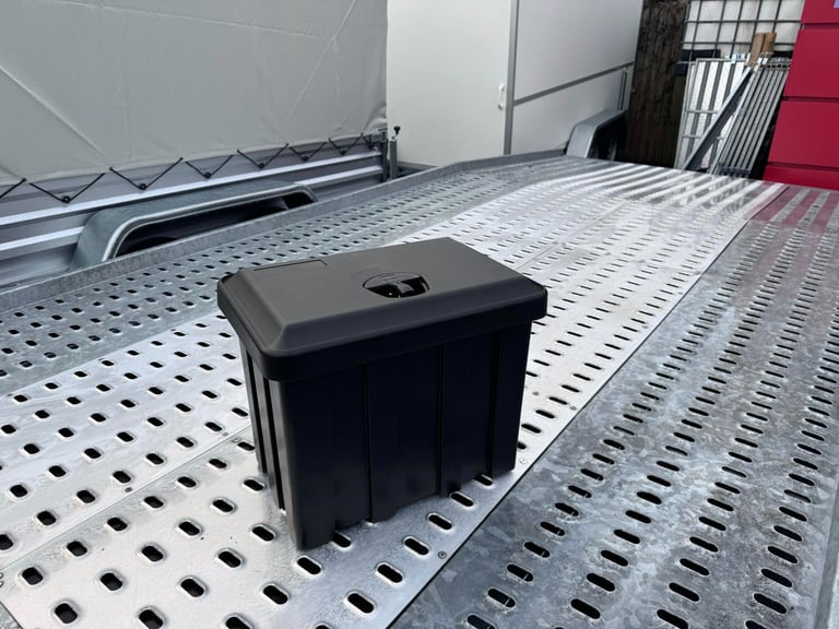 NEW DAKEN Tool Box JUST 500x350x400mm Lorry Tool Case & Storage Box