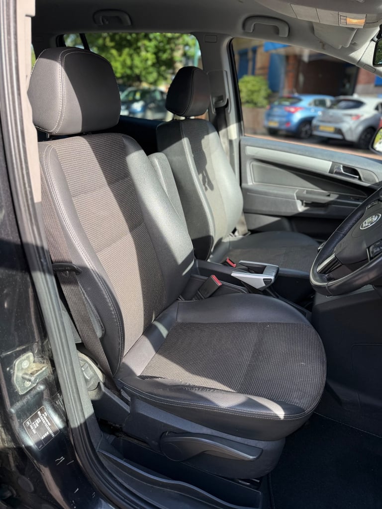 Vauxhall, ZAFIRA, MPV, 2011, Manual, 1686 (cc), 5 doors