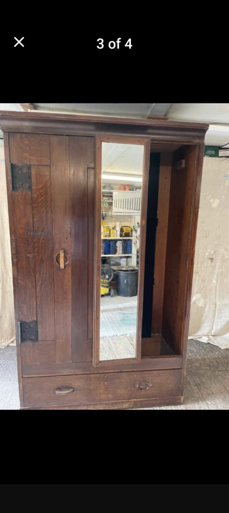 Solid Oak Arts and Crafts Wardrobe 