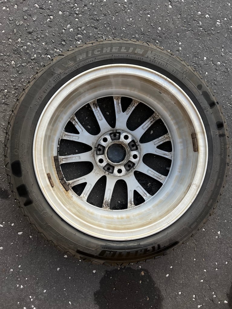 BMW 380 wheels and Michelin Crossclimate 2