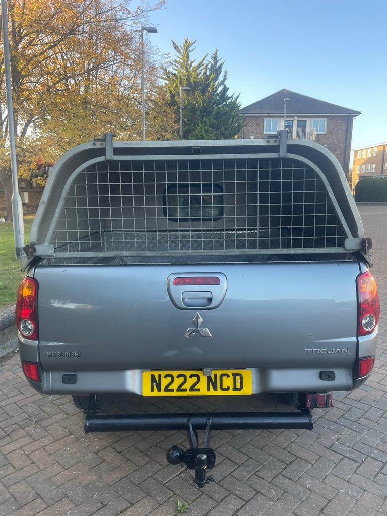 L200 Canopy (short-bed)