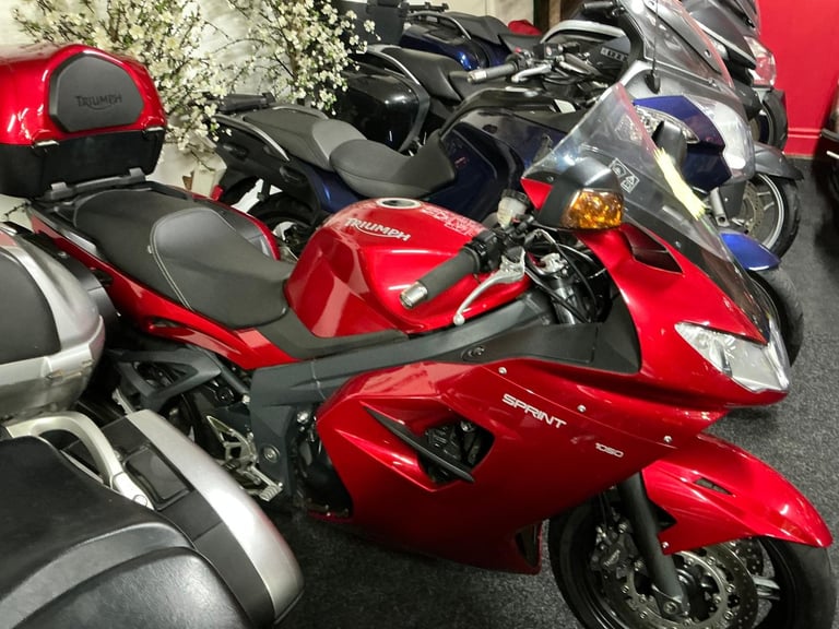 Triumph Sprint gt free delivery 
