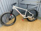3wk old 2023 Whyte 905 v5 (L)27.5+ aggressive hardtail with receipt 