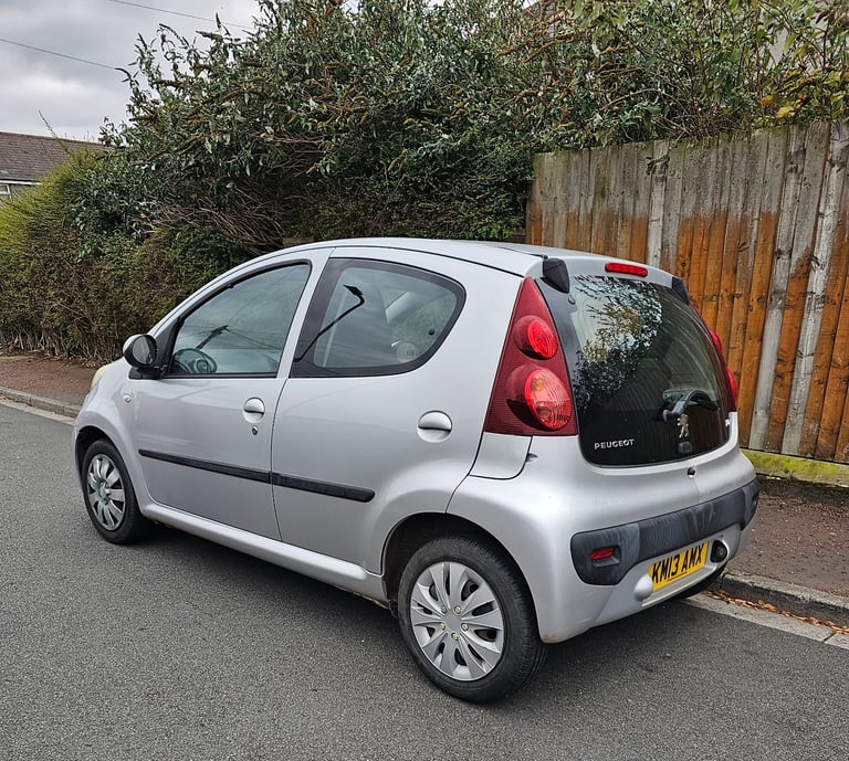 Peugeot, 107, Hatchback, 2013, Manual, 998 (cc), 5 doors