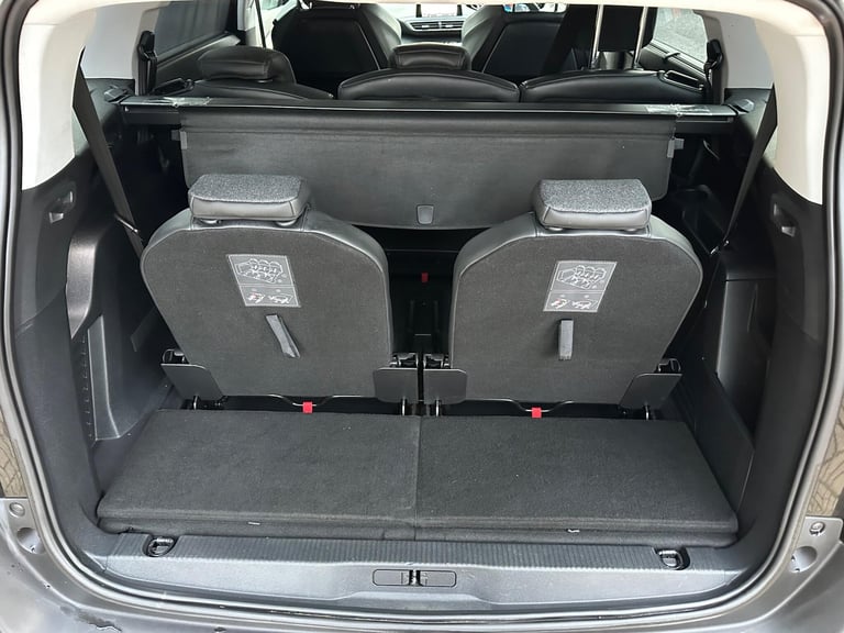 2018 Peugeot 5008 1.2 PureTech Allure EAT Euro 6 (s/s) 5dr HATCHBACK Petrol Automatic