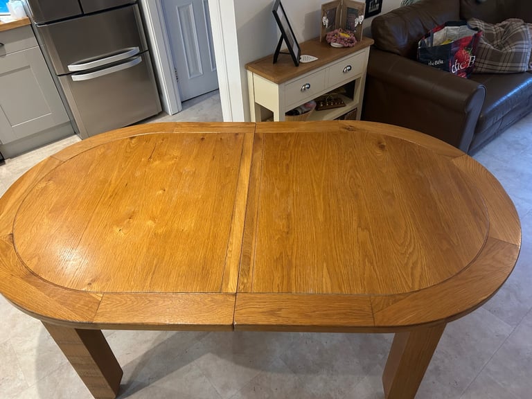 image for Solid Oak Extending Dining Table