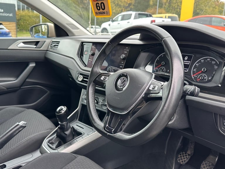 2018 Volkswagen Polo 1.0 SE Euro 6 (s/s) 5dr HATCHBACK Petrol Manual