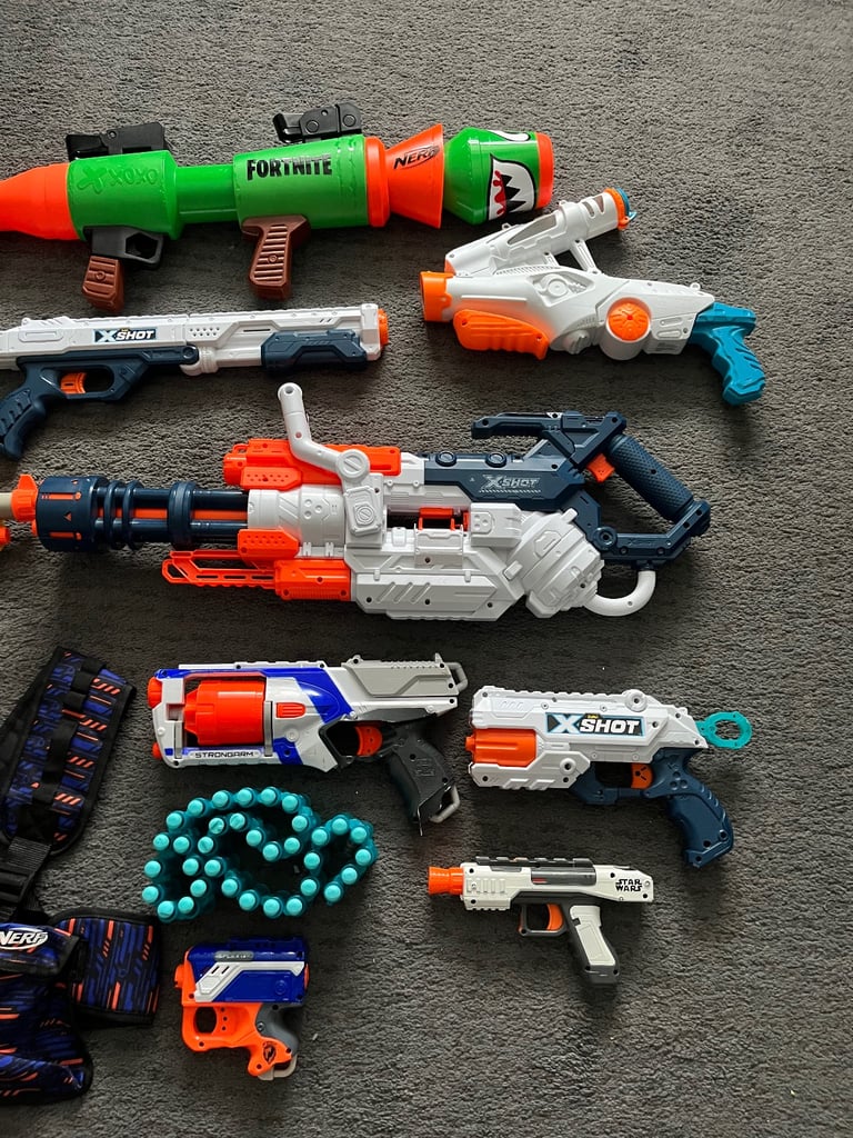 9 Nerf and X Shot Gun Set