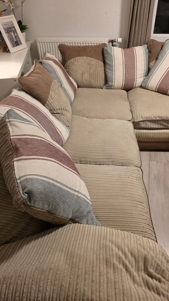 Corner sofa and 3 seater