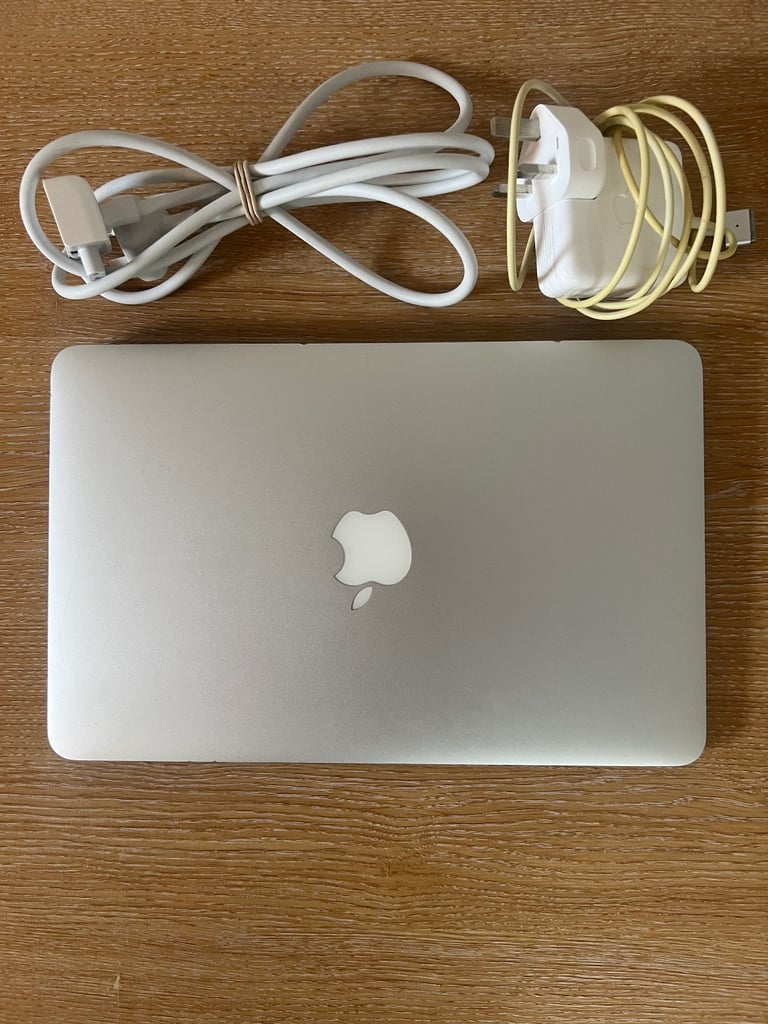Apple MacBook Air 11" inch late 2014 with original charger both cables.