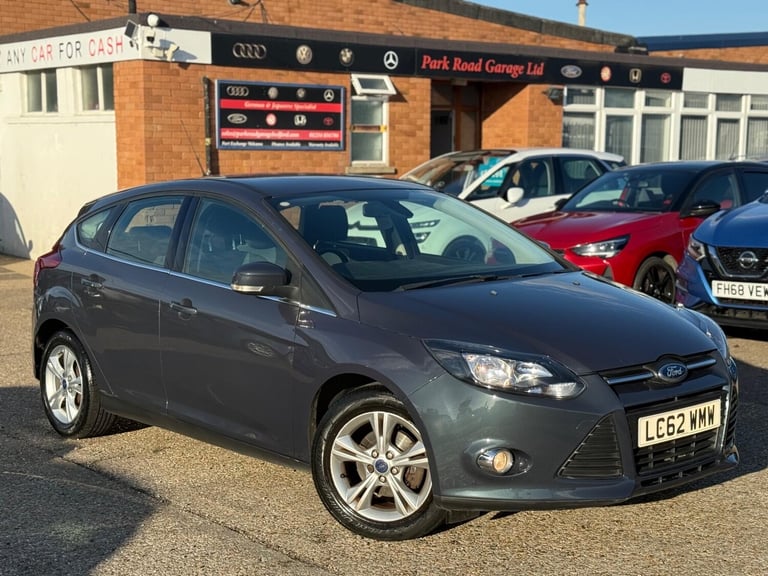 2012 Ford Focus 1.6 Zetec Powershift Euro 5 5dr HATCHBACK Petrol Automatic