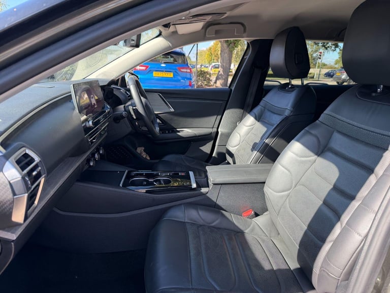  Citroen C5 X 1.2 PureTech Shine Plus Hatchback 5dr Petrol EAT8 Euro 6 (s/s) (130 ps) Petrol Auto...