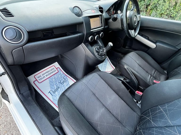2013 Mazda Mazda2 1.3 Venture Edition 5dr HATCHBACK PETROL Manual