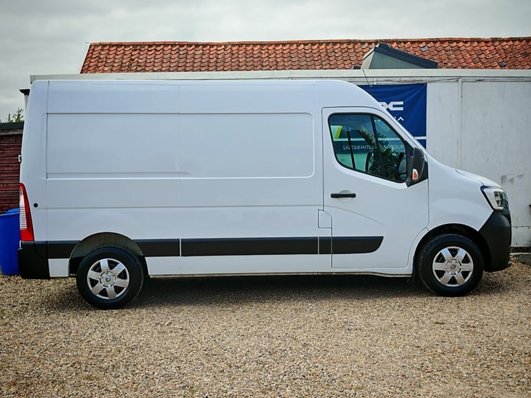 2021 Renault Master MM35dCi 135 Business+ Medium Roof Van Medium Roof Van Diesel Manual