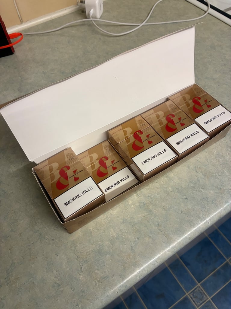 9 left in sleeve Box