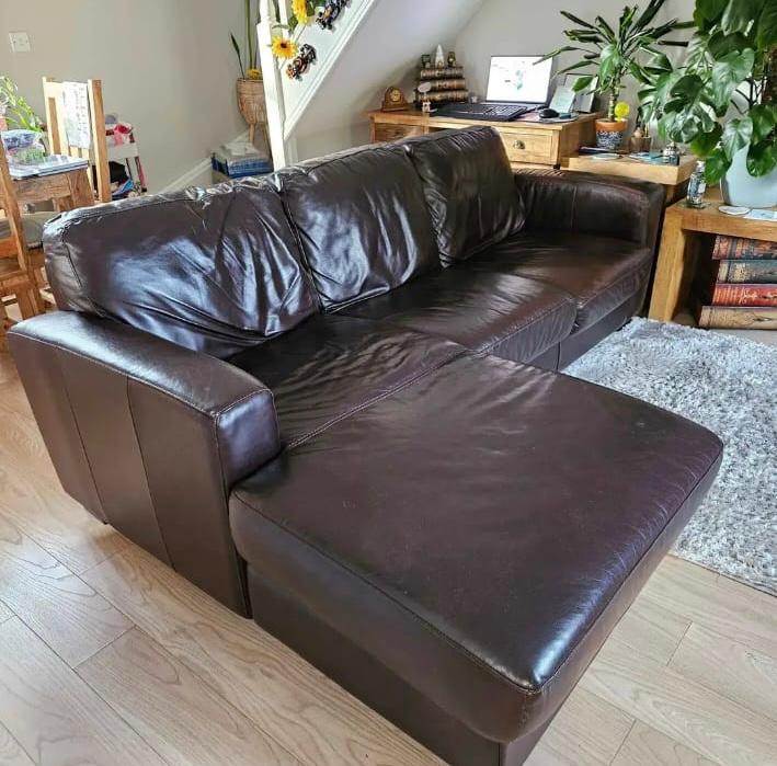 Leather corner sofa for £135