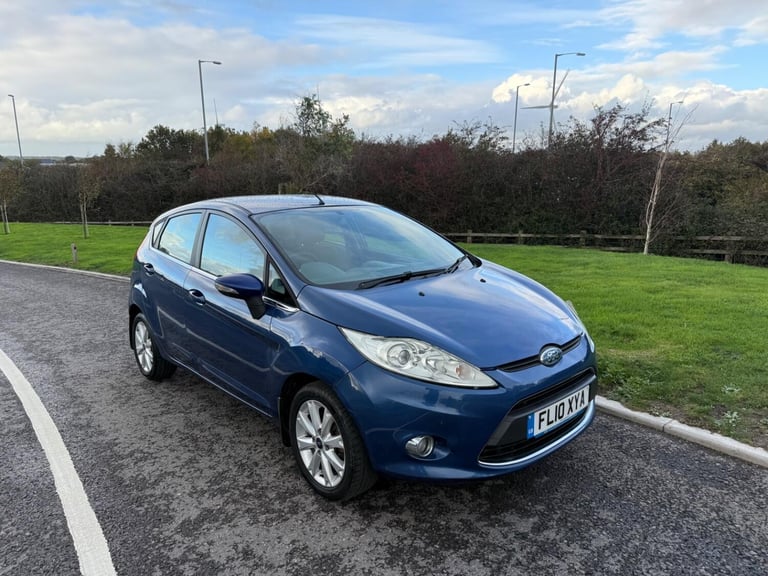 FORD FIESTA 1.4 Zetec 2010