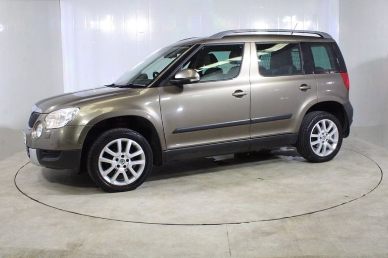 2012 61 SKODA YETI 2.0 TDI ELEGANCE SUV 5DR DIESEL DSG 4WD EURO 5 (140 PS) DIESE