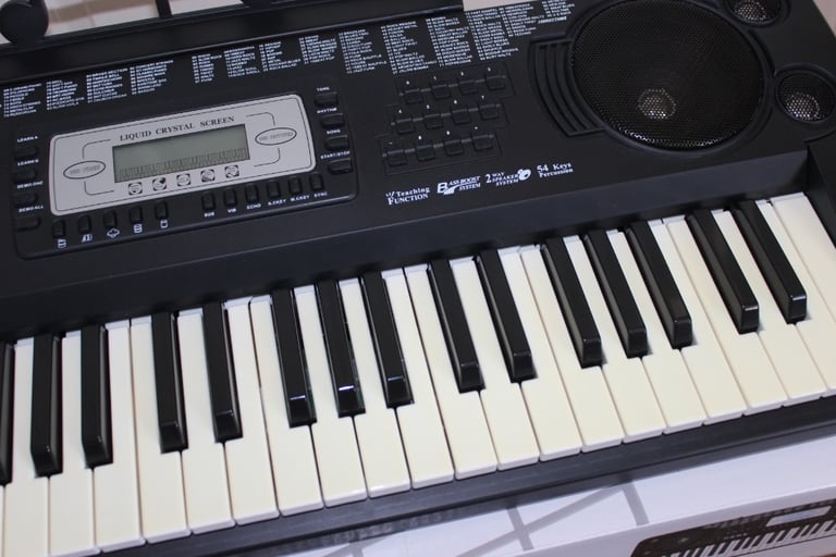 54 keys ELECTRONIC KEYBOARD, mint condition, used only few times