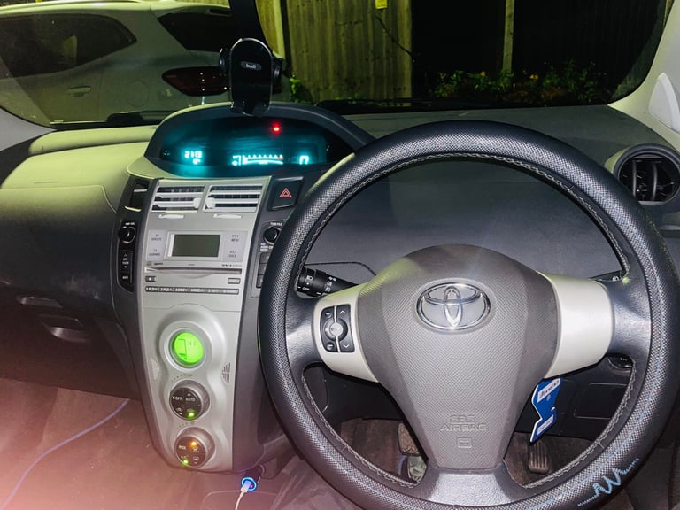  Toyota, YARIS,  Hatchback, 2006, Manual, 1296 (cc), 5 doors, mileage 113771