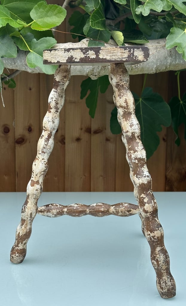 VINTAGE FRENCH BOBBIN LEG STOOL, DEMI LUNE TRIPOD PLANT STAND SIDE TABLE - H46cm - WILL POST!