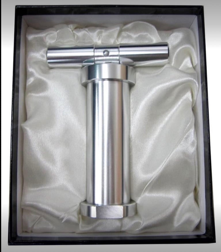 image for New hand pollen press barrel size is 14 cm barrel width 3.5.