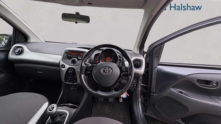2015 Toyota AYGO 1.0 VVT-i X-Play 3dr Hatchback Petrol Manual
