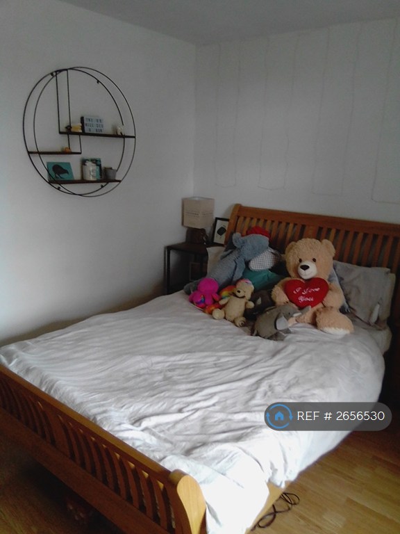 3 bedroom flat in Roseangle, Dundee, DD1 (3 bed) (#2656530)