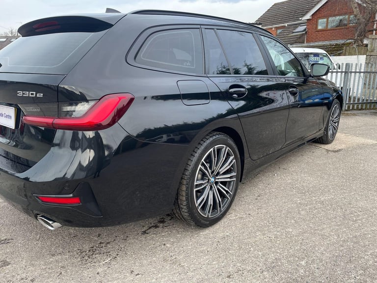  BMW 3 Series 2.0 330e 12kWh SE Pro Touring Auto Euro 6 (s/s) 5dr Petrol/Electric Hybrid Automatic