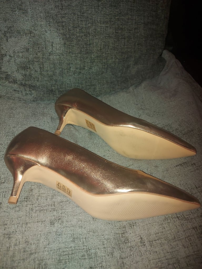 Wallis Showcase Kitten Heels size 4
