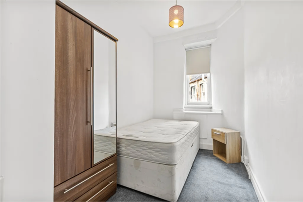 4 bedroom HMO flat in central Stirling