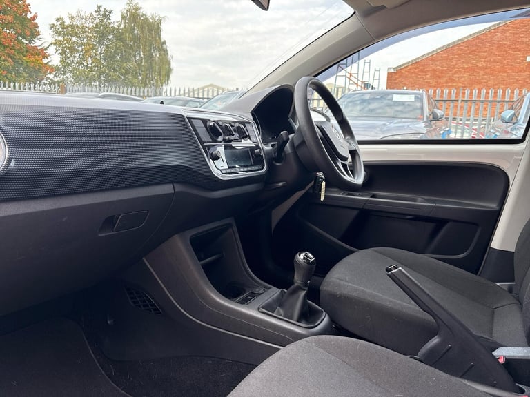 2018 Volkswagen up! 1.0 Move up! Hatchback 5dr Petrol Manual Euro 6 (s/s) (60 ps) HATCHBACK Petro...