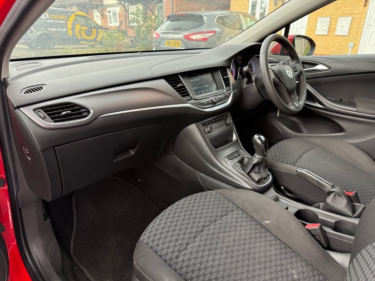 2015 Vauxhall Astra 1.4T 16V 125 Design 5dr HATCHBACK Petrol Manual