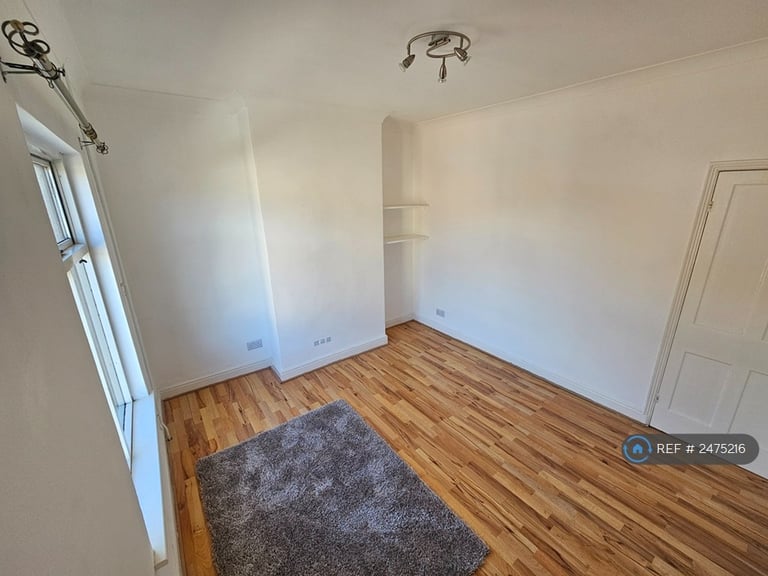 2 bedroom house in Saturn Road, Stoke-On-Trent, ST6 (2 bed) (#2475216)