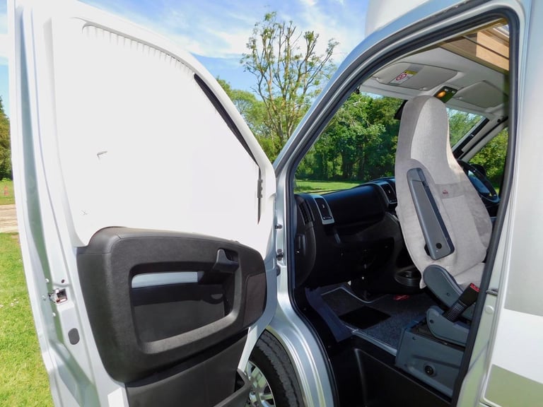 Elddis Majestic 120 Peugeot 2.2 Hdi Euro 6. LUXURY 2 Berth RL Motorhome for Sale