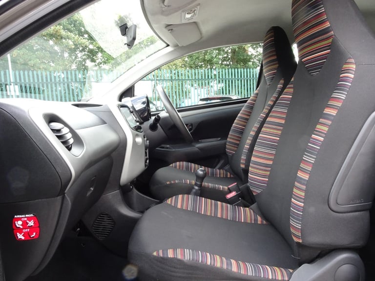 1.0 VTi Feel 5dr £20 TAX +FSH +BTOOTH +JUST SERVICED*