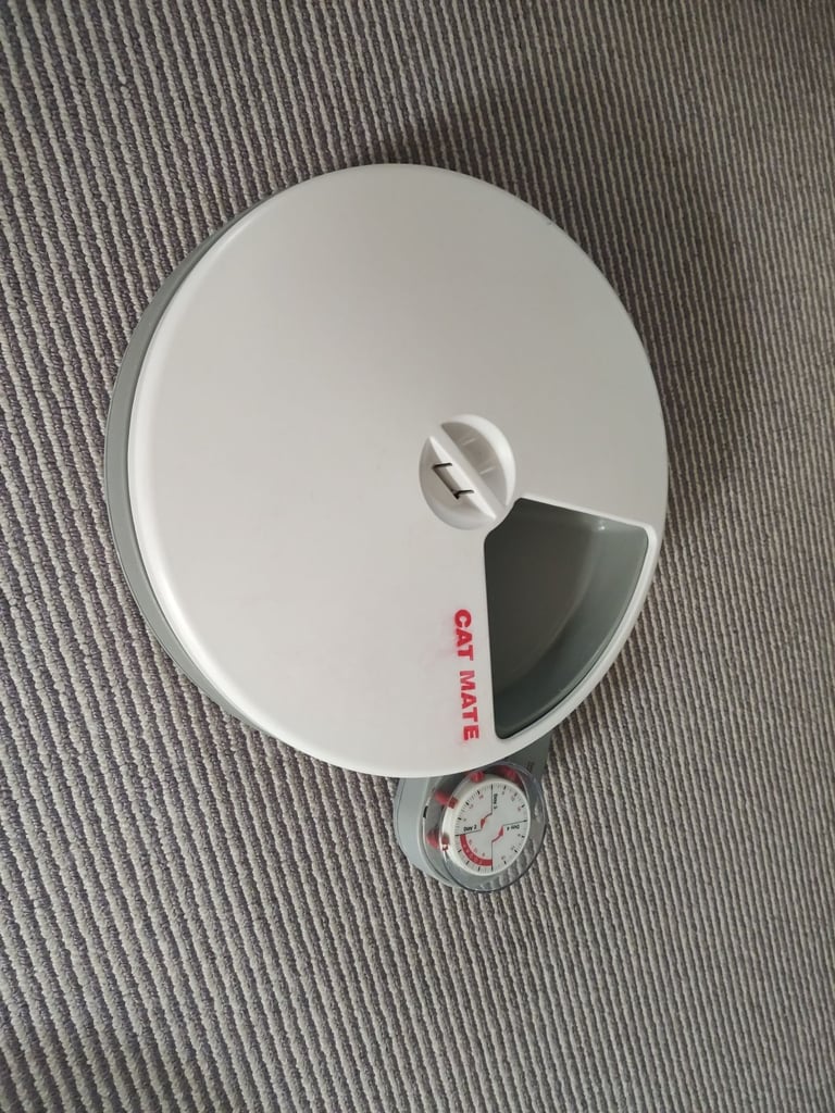 Cat Mate C50 Analogue Automatic Pet Feeder