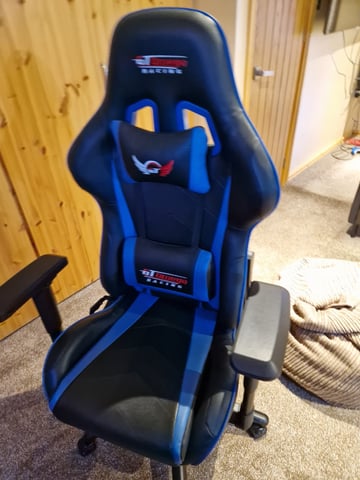 Omega racing gaming online chair