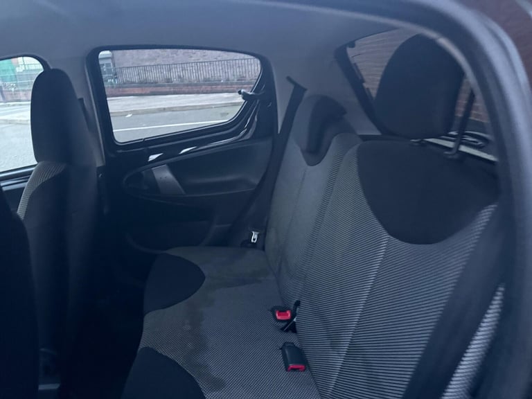 2013 Toyota AYGO 1.0 VVT-i Fire 5dr [AC] HATCHBACK PETROL Manual