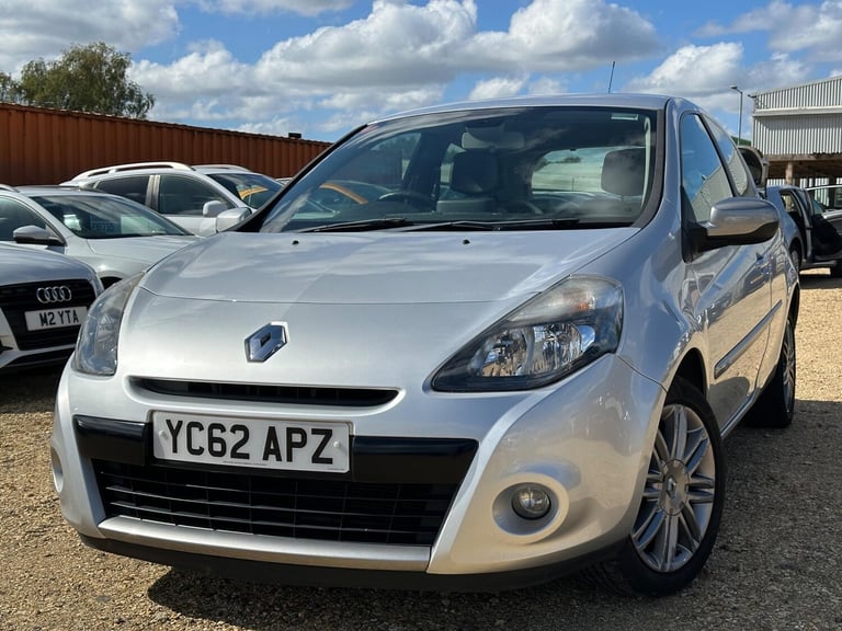 2012 Renault Clio 1.2 Dynamique TomTom Euro 5 3dr HATCHBACK Petrol Manual