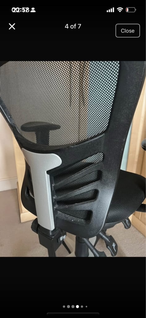 Office chair in black