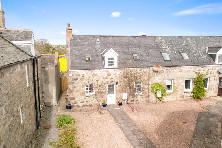 7 Little Banchory Mews - Banchory Devenick, Aberdeen, AB12 5XS